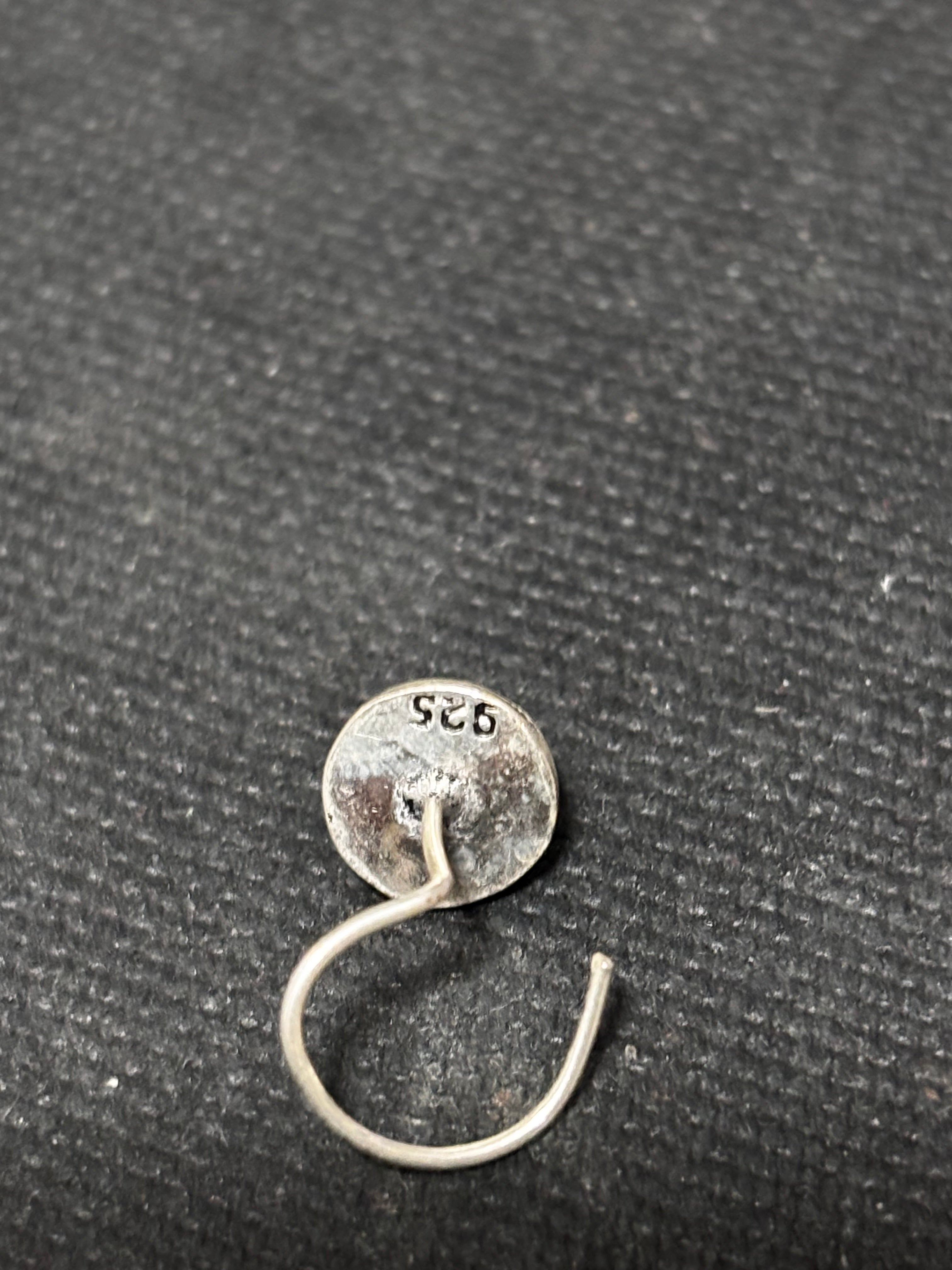 Silver Red Round Nosepin