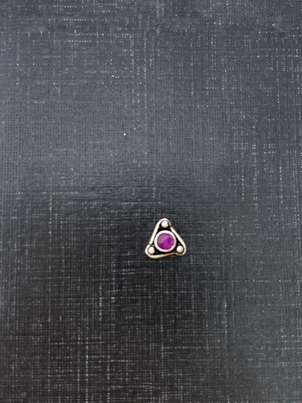 Silver Triangle Single Stone Nosepin