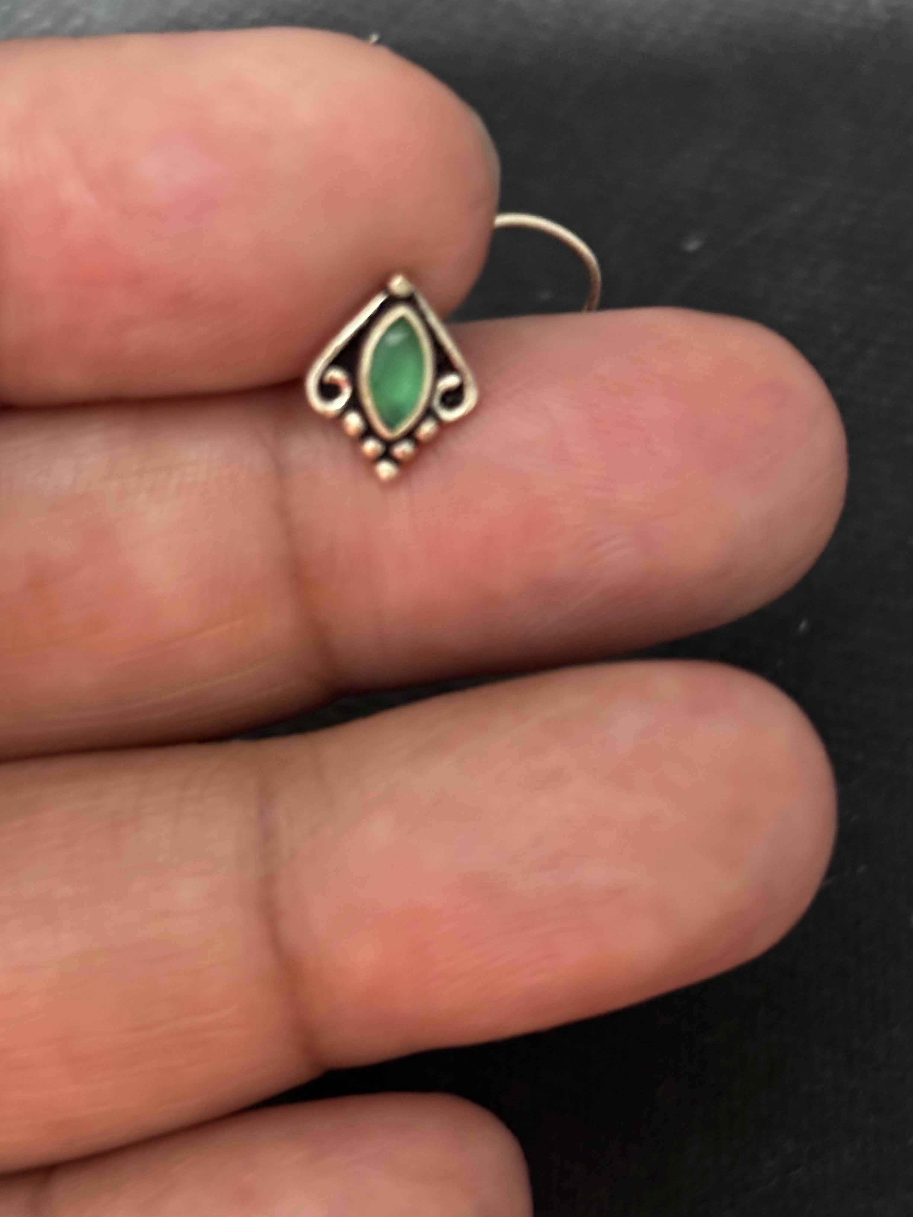 Silver Green Stone Nosepin