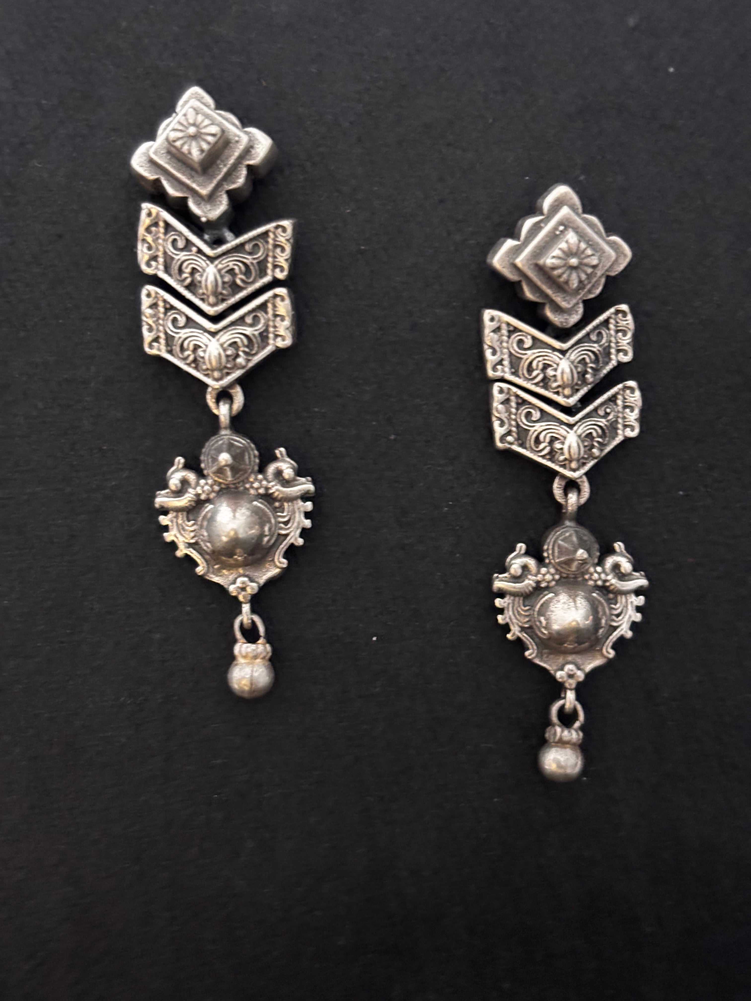 Vintage Design Silver Earrings