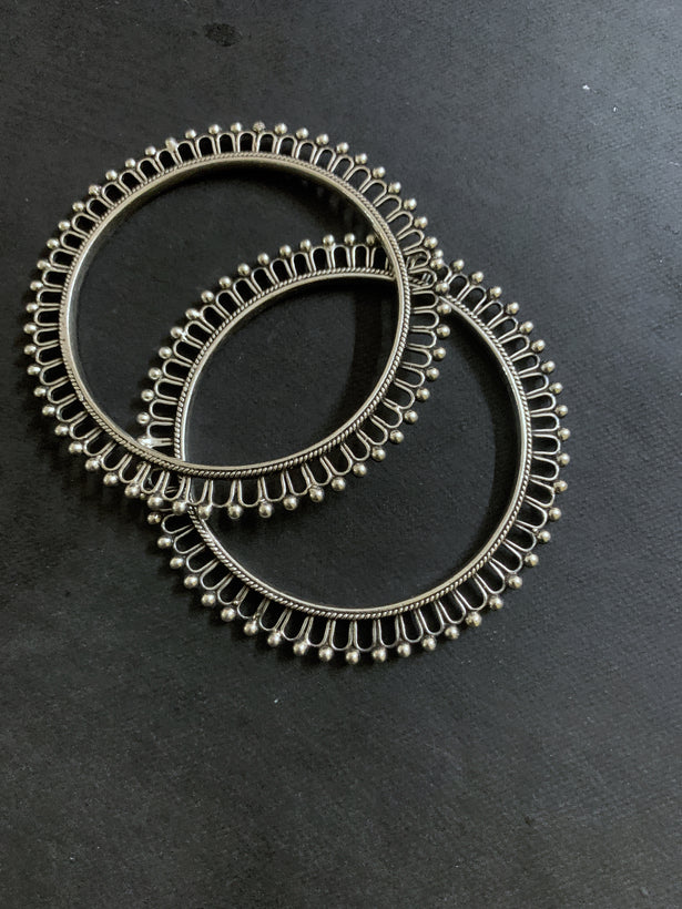 Bangles/ Bracelets
