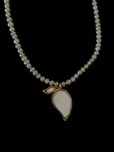 Aam and Pearl Necklace