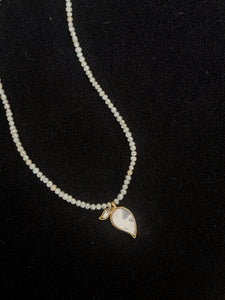 Aam and Pearl Necklace