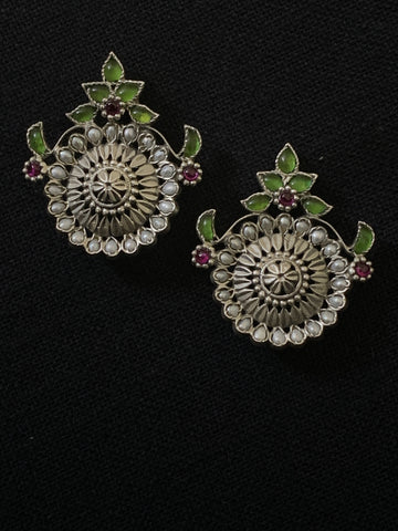 Silver Stud with Kundan and pearls