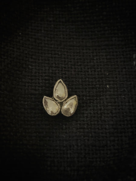 Three Leaf Wired Nosepin