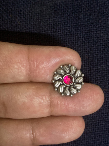 Ornate Nosepin 02