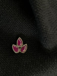 Three Leaf Wired Nosepin